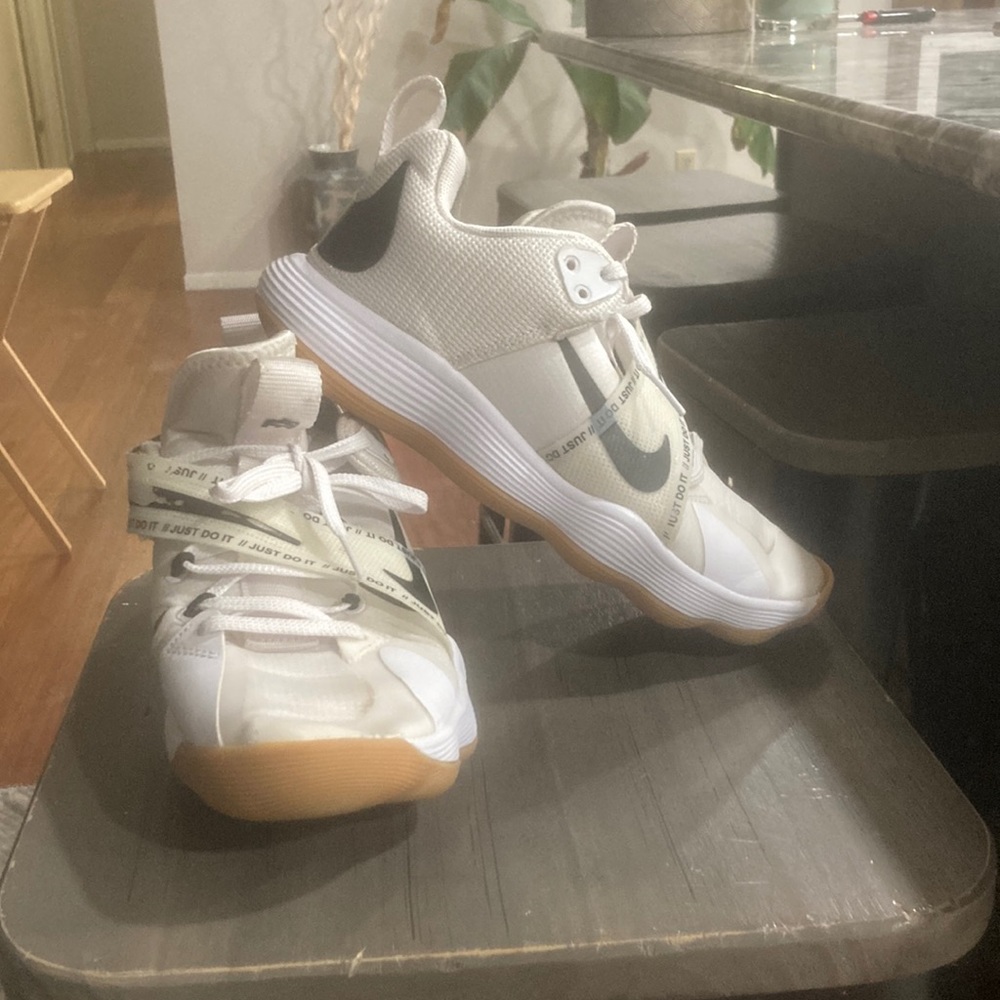 Women’s Nike Volleyball Shoes